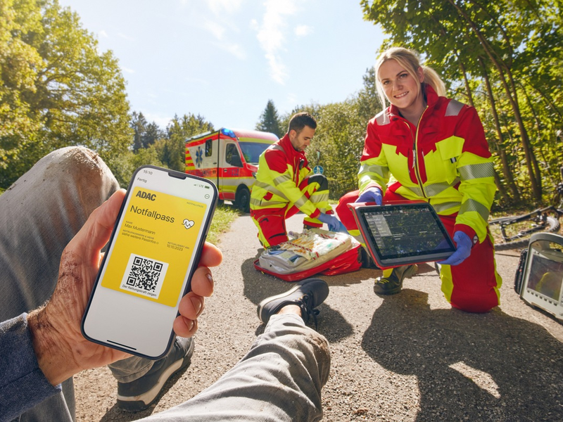 Europäischer Tag des Notrufs 112 / Notfallpass im Handy erleichtert Rettung / ADAC: Notfall kann jeden treffen - deshalb jetzt Notfallpass anlegen / Zeitgewinn durch digitalen Fortschritt - Foto: presseportal.de