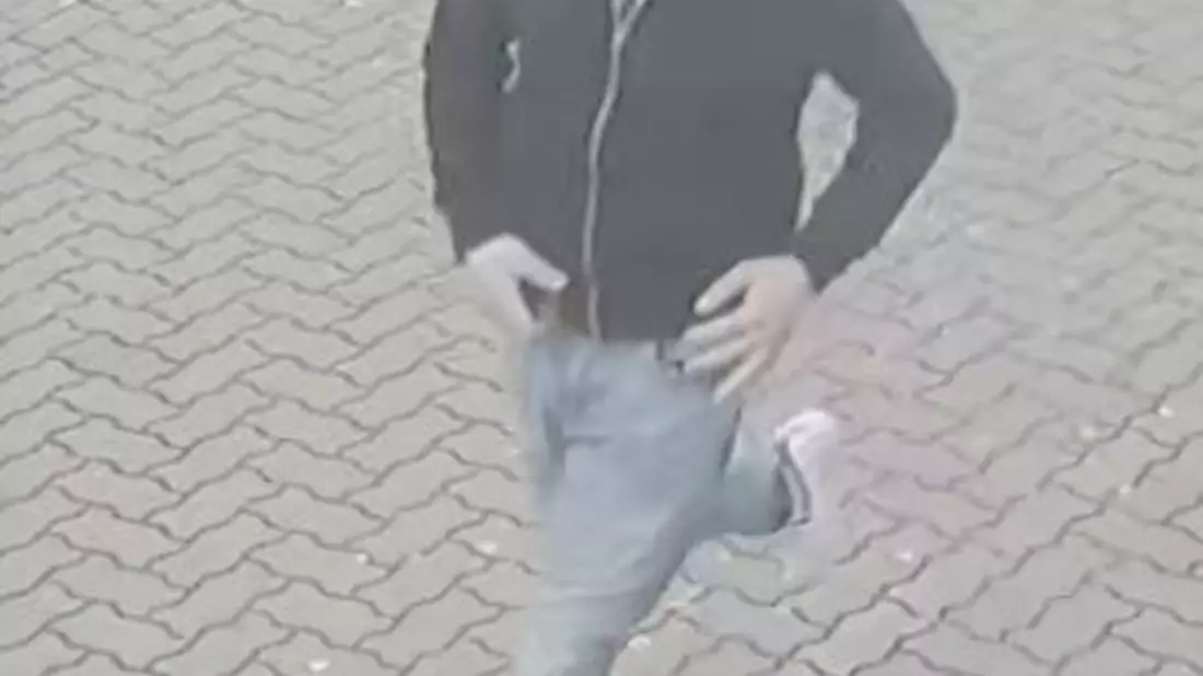 POL-NI: Öffentlichkeitsfahndung nach Raubüberfall auf Tabakwarengeschäft vom 05.02.2024 in Rinteln - Bild: presseportal.de