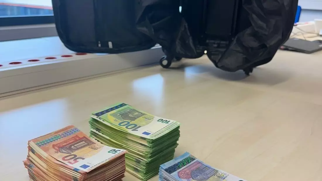 BPOL NRW: Bundespolizei beweist guten Riecher bei Falschgeld - Bild: presseportal.de