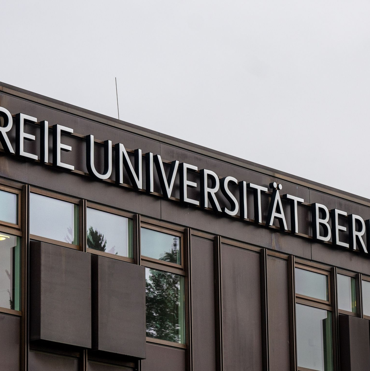 Die Freie Universität Berlin kündigte ein rasches Vorgehen an. - Foto: Monika Skolimowska/dpa