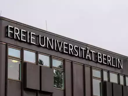 Die Freie Universität Berlin kündigte ein rasches Vorgehen an. - Foto: Monika Skolimowska/dpa