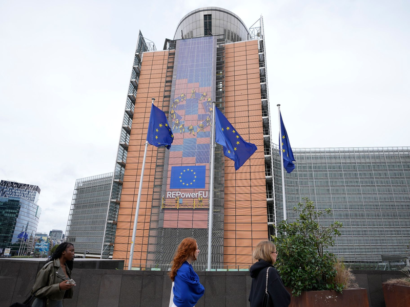 Die Pläne sehen vor, dass bei EU-Zielvorgaben für den Abbau von zu hohen Defiziten und Schuldenständen die individuelle Situation von Ländern stärker als bislang berücksichtigt wird. - Foto: Virginia Mayo/AP/dpa