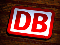 Bis 2030 soll das Durchschnittsalter der ICE-Flotte von derzeit 18 auf dann 12 Jahre sinken. - Foto: Sina Schuldt/dpa