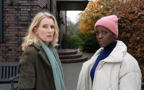 Die Kommissarinnen Charlotte Lindholm (Maria Furtwängler, l) und Anaïs Schmitz (Florence Kasumba). - Foto: NDR/ARD/dpa