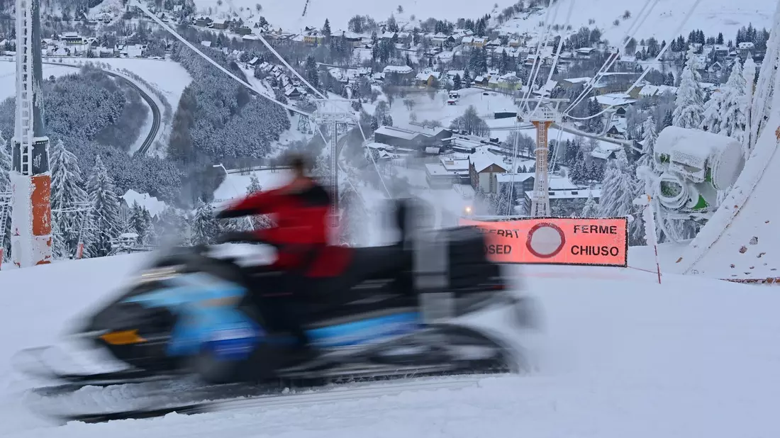 Zwei Münchener haben sich bei einem Unfall mit einem Motorschlitten schwer verletzt (Symbolbild). - Bild: Hendrik Schmidt/dpa-Zentralbild/dpa