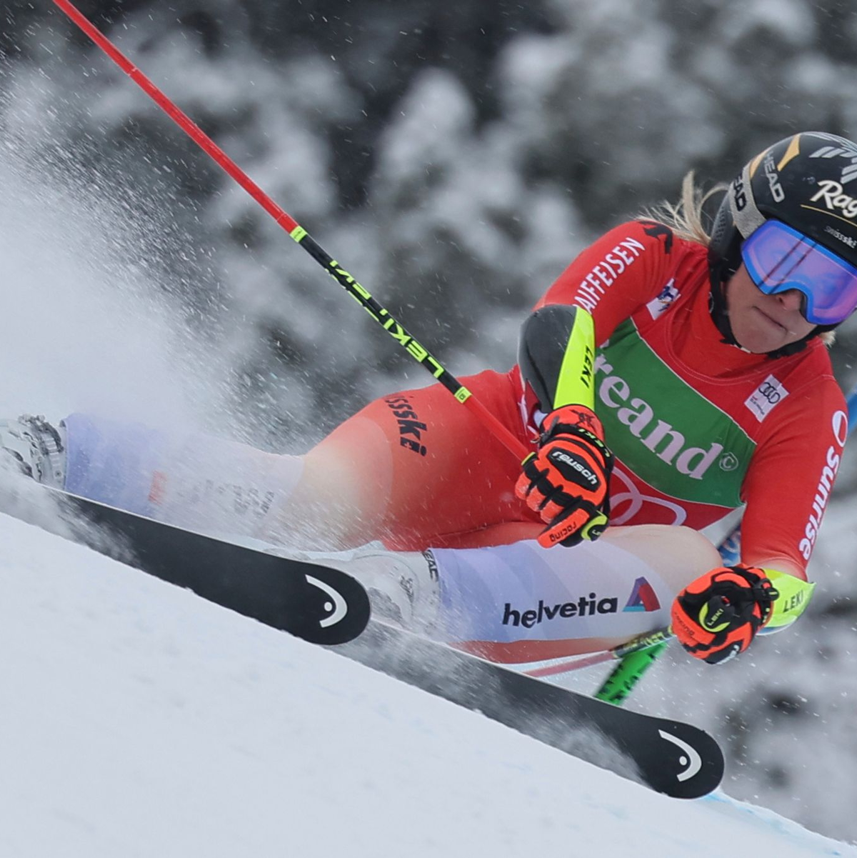 Die Schweizerin Lara Gut Behrami war in Soldeu die Schnellste. - Foto: Marco Trovati/AP/dpa