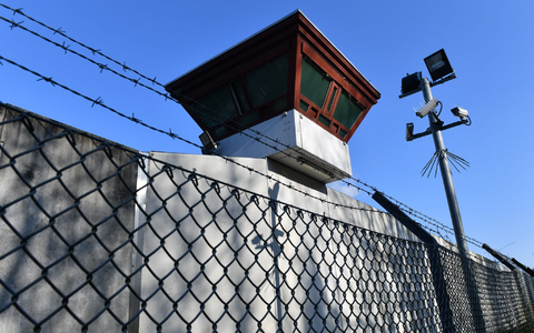 Nach Angaben der Justizverwaltung wurden dem StraftĂ€ter seit dem Jahr 2005 regelmĂ€Ăig AusgĂ€nge gewĂ€hrt. - Foto: Paul Zinken/dpa Nach Angaben der Justizverwaltung wurden dem StraftĂ€ter seit dem Jahr 2005 regelmĂ€Ăig AusgĂ€nge gewĂ€hrt. - Foto: Paul Zinken/dpa
