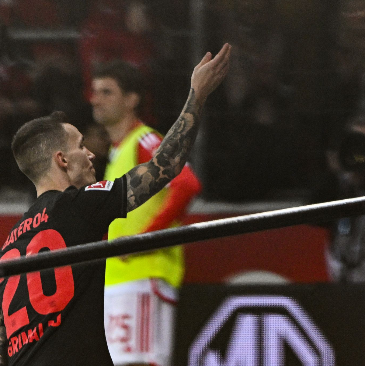 Mittelfeld-Stratege Granit Xhaka erhöhte aus der Distanz auf 2:0. - Foto: Federico Gambarini/dpa