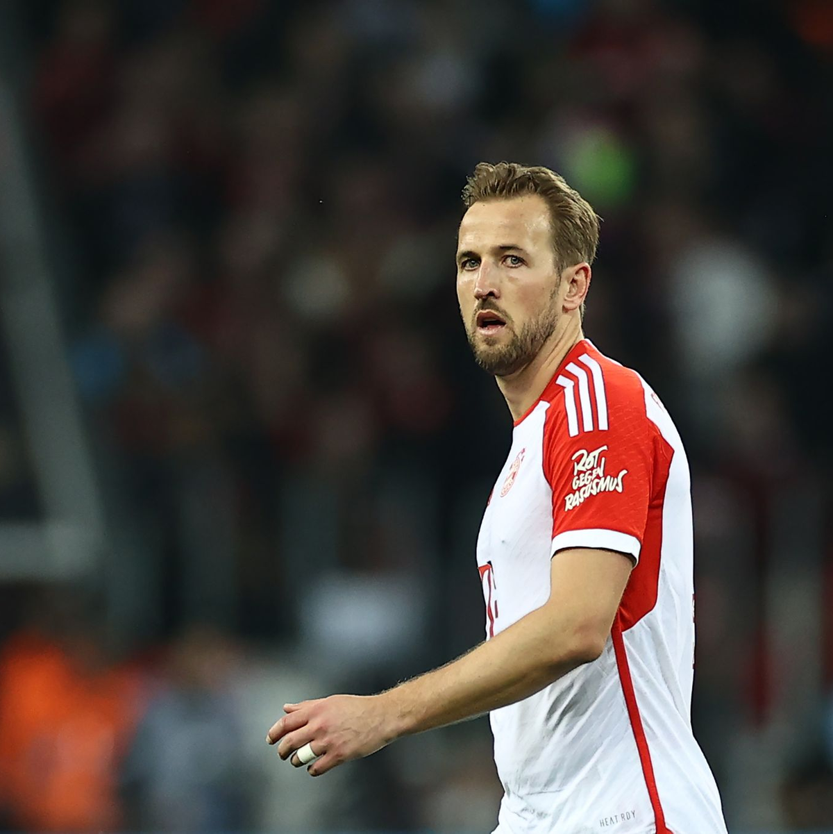 Die Bayern-Stars um Stürmer Harry Kane waren bedient. - Foto: Rolf Vennenbernd/dpa