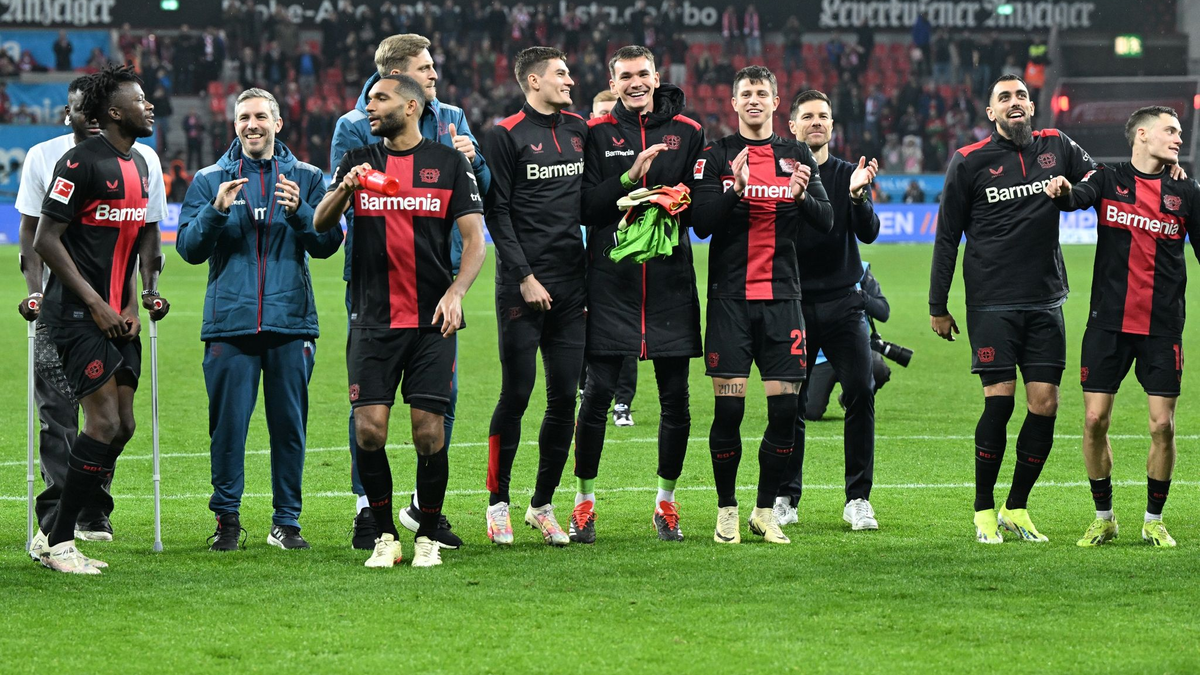 Bayer 04 Leverkusen hat sich im Bundesliga-Topspiel klar mit 3:0 gegen den FC Bayern München durchgesetzt. - Foto: Federico Gambarini/dpa