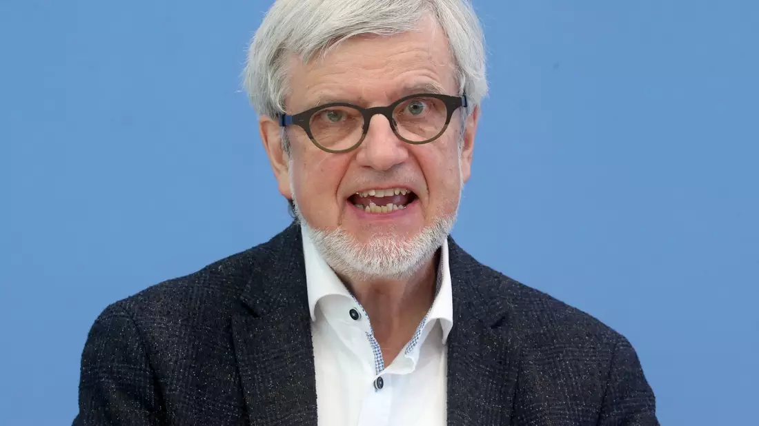 Der Soziologe Ortwin Renn rechnet nicht mehr mit weiteren Zuwächsen für die AfD, sondern mit einer Trendumkehr. - Bild: Wolfgang Kumm/dpa