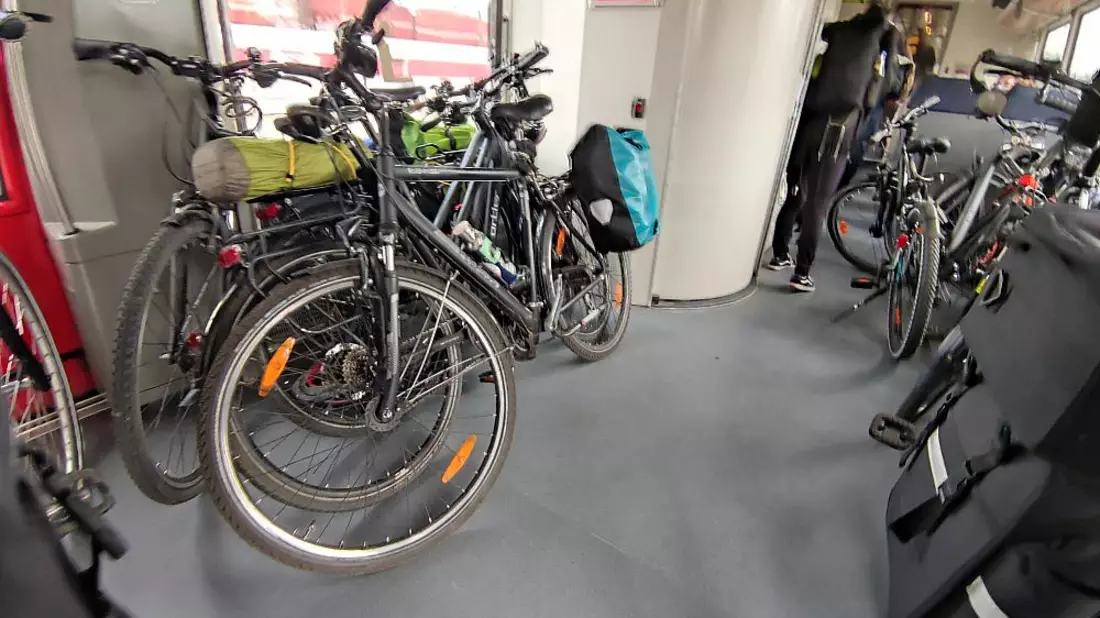 Fahrradmitnahme in einem Regionalzug (Archiv) - Bild: über dts Nachrichtenagentur