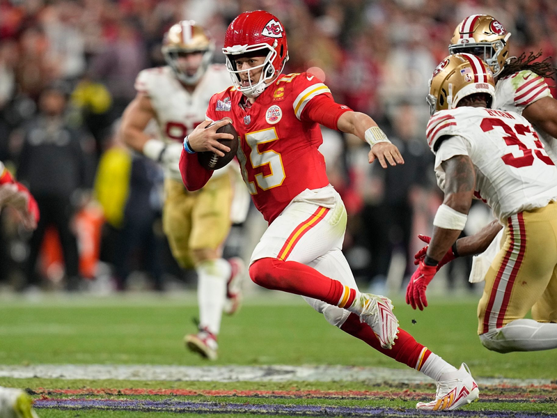 Chiefs-Quarterback Patrick Mahomes ist erneut wertvollster Spieler des Super Bowls. - Foto: Eric Gay/AP/dpa