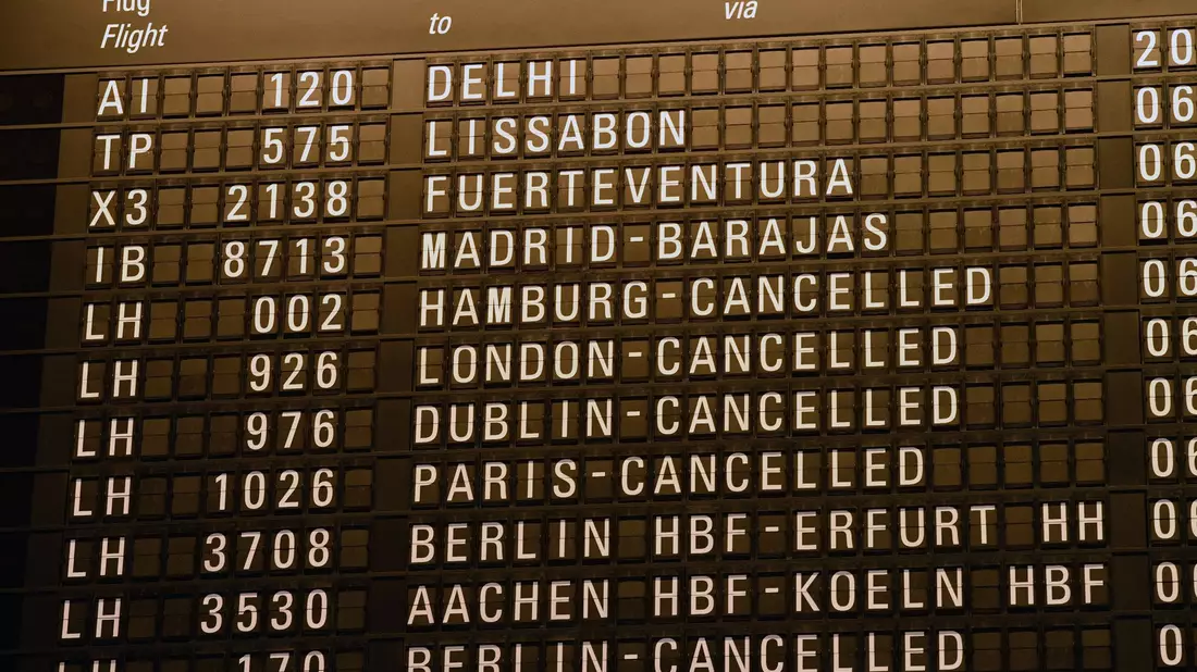 Nach den Warnstreiks des Lufthansa-Bodenpersonals wird wieder verhandelt. - Bild: Ardavan Safari/dpa
