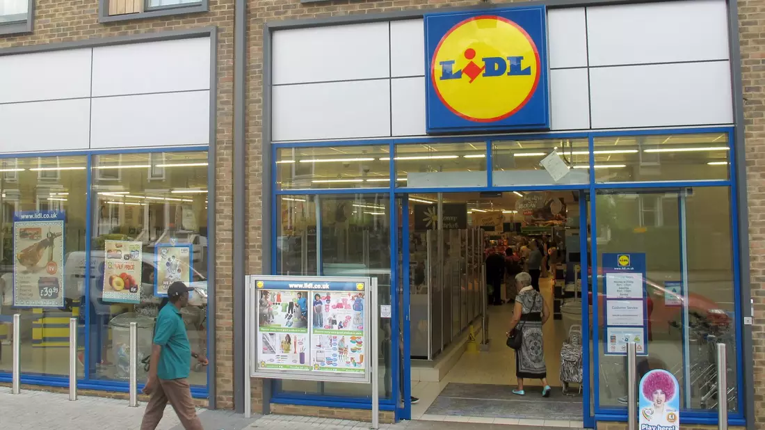 Eine Lidl-Filiale in London. - Bild: Barbara Bentele/Deutsche Presse-Agentur GmbH/dpa