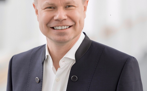 Wechsel in der GeschĂ€ftsfĂŒhrung der Zentralklinik Bad Berka / Robert Koch verlĂ€sst das Unternehmen / Mario Schulter wird Nachfolger - Foto: presseportal.de Wechsel in der GeschĂ€ftsfĂŒhrung der Zentralklinik Bad Berka / Robert Koch verlĂ€sst das Unternehmen / Mario Schulter wird Nachfolger - Foto: presseportal.de