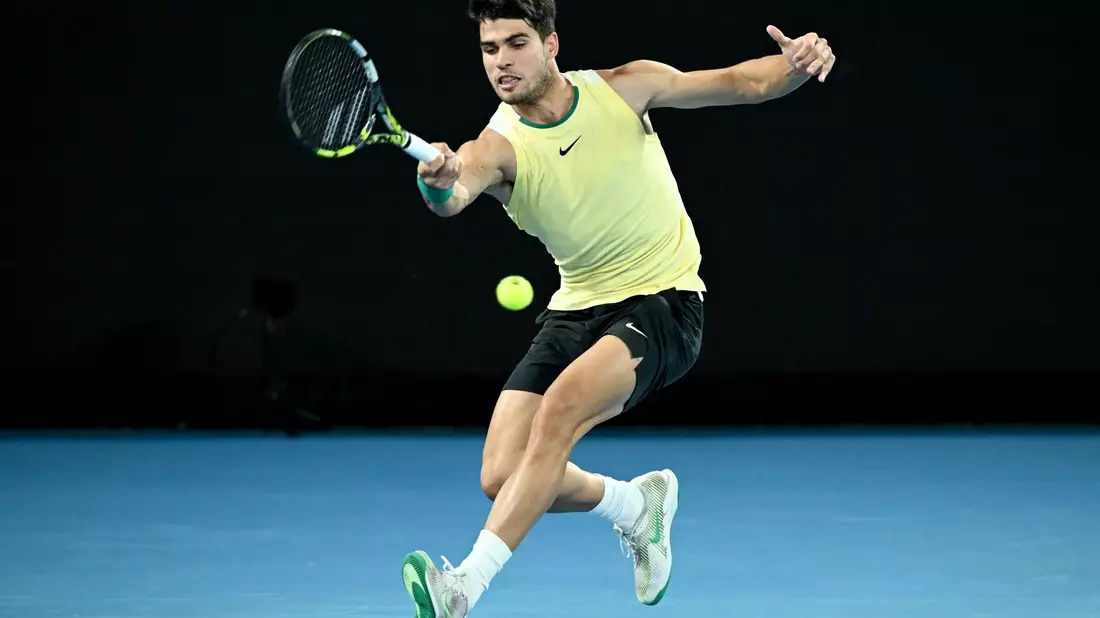 Würde in diesem Jahr lieber bei Olympia triumphieren als bei den French Open: Carlos Alcaraz. - Bild: Joel Carrett/AAP/dpa