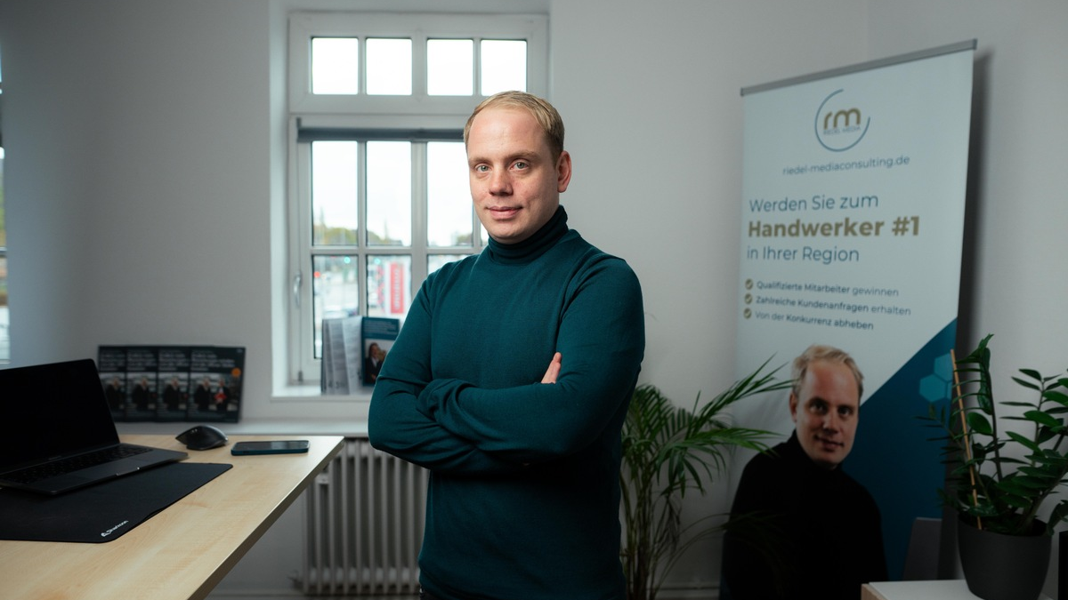 Marketing-Trends im Jahr 2024: Patrick Riedel von der Riedel Media Consulting GmbH erklärt, auf welche Strategie Handwerker im neuen Jahr setzen sollten - Foto: presseportal.de