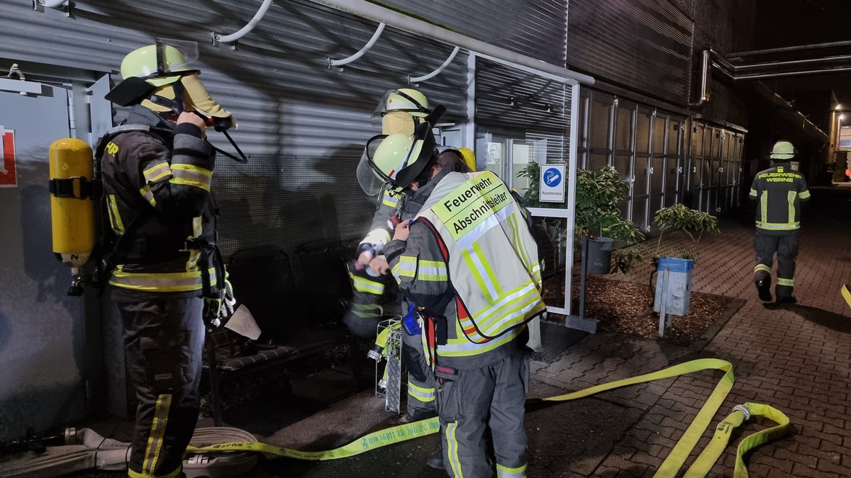 FW-WRN: Objektkunde auf dem Werkgelände der Fa. RCS Rohstoffverwertung an der Capeller Straße - Foto: presseportal.de