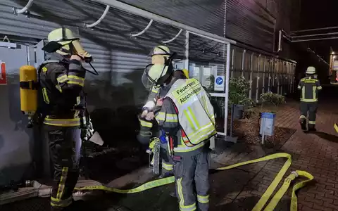 FW-WRN: Objektkunde auf dem Werkgelände der Fa. RCS Rohstoffverwertung an der Capeller Straße - Foto: presseportal.de