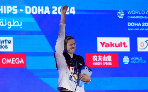 Hat sich mit ihrer WM-Goldmedaille einen Traum erfüllt: Angelina Köhler. - Foto: Lee Jin-man/AP/dpa