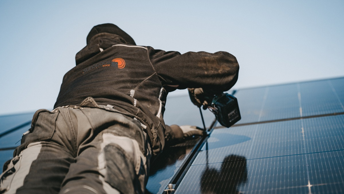 Photovoltaik einfach gemacht: Wie die SunSpace Solar GmbH Hausbesitzer begeistert - Foto: presseportal.de