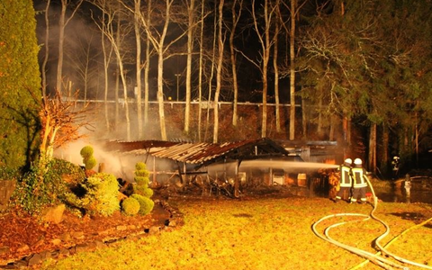 POL-PPWP: Brand eines Gartenhaueses - Foto: presseportal.de