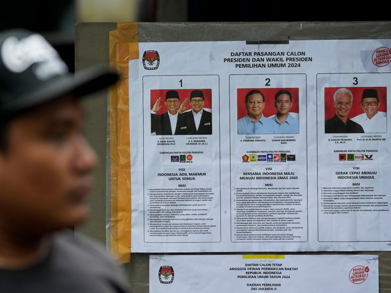 Als haushoher Favorit auf die Nachfolge des beliebten Präsidenten Joko Widodo, genannt Jokowi, gilt der frühere General Prabowo Subianto. - Foto: Dita Alangkara/AP/dpa