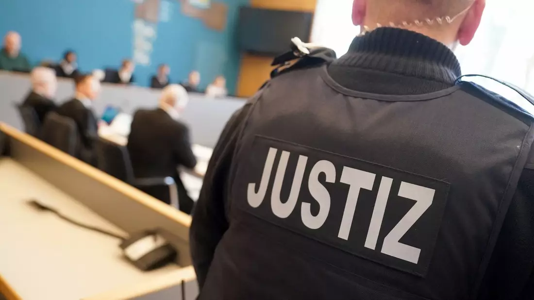 Im Missbrauchs-Prozess gegen einen Ex-Staatsanwalt wird ein Urteil erwartet. - Bild: Marcus Brandt/dpa