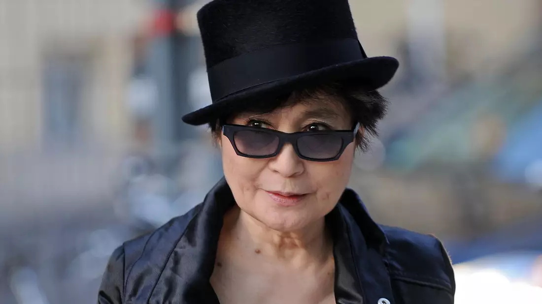 Die Kunst von Yoko Ono entsteht im Zusammenspiel mit dem Publikum. - Bild: Jens Kalaene/dpa-Zentralbild/dpa