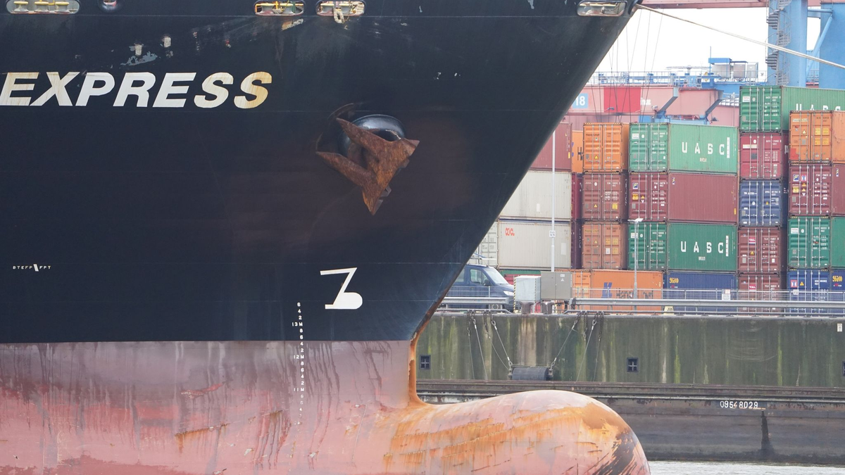 Trotz eines Rückgangs im Warenverkehr  war die Volksrepublik 2023 das achte Jahr in Folge der wichtigste Handelspartner Deutschlands. - Foto: Marcus Brandt/dpa