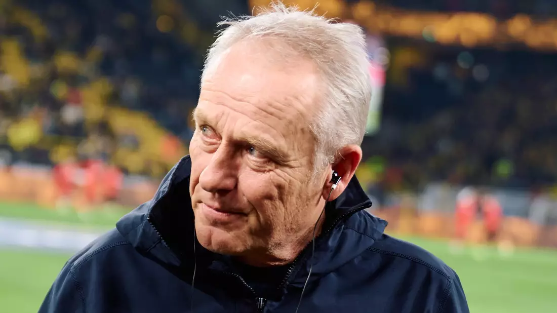 Freiburgs Trainer Christian Streich erhebt die Stimme gegen rechte Parteien wie die AfD. - Bild: Bernd Thissen/dpa