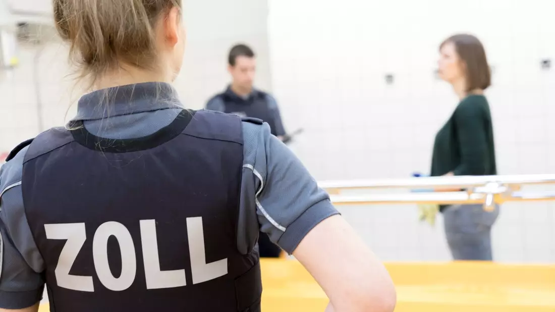 HZA-LA: Jahresbilanz 2023 der Finanzkontrolle Schwarzarbeit Das Hauptzollamt Landshut ermittelte erfolgreich - Bild: presseportal.de