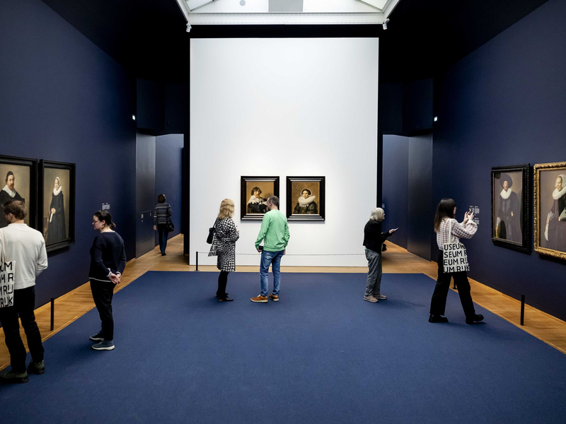 Im Amsterdamer Rijksmuseum läuft eine große Ausstrellung zu Frans Hals (1582/84-1666). - Foto: Robin Van Lonkhuijsen/anp/dpa