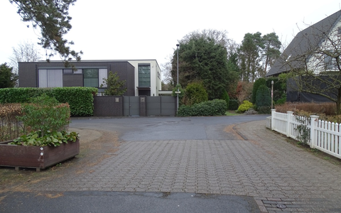 POL-RBK: Bergisch Gladbach - Pkw touchiert fahrradfahrendes Kind - Verkehrskommissariat sucht Zeugen - Foto: presseportal.de