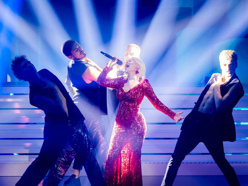 Sängerin Marie Reim bei einer Probe zum deutschen Vorentscheid «Eurovision Song Contest - Das deutsche Finale 2024». - Foto: Christoph Soeder/dpa