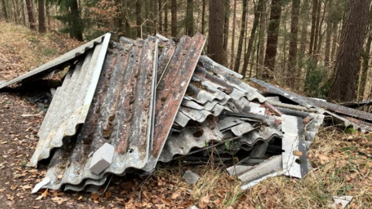 POL-OH: Illegale Müllentsorgung - Foto: presseportal.de