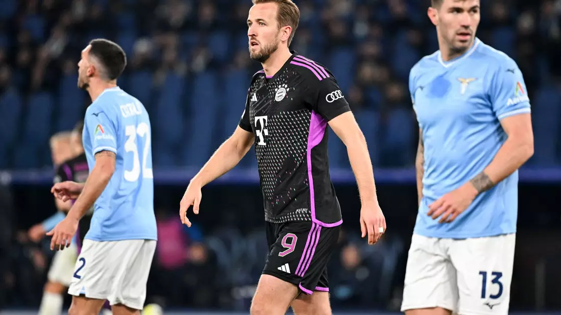 Harry Kane und die Bayern kassierten in Rom eine Niederlage. - Bild: Sven Hoppe/dpa