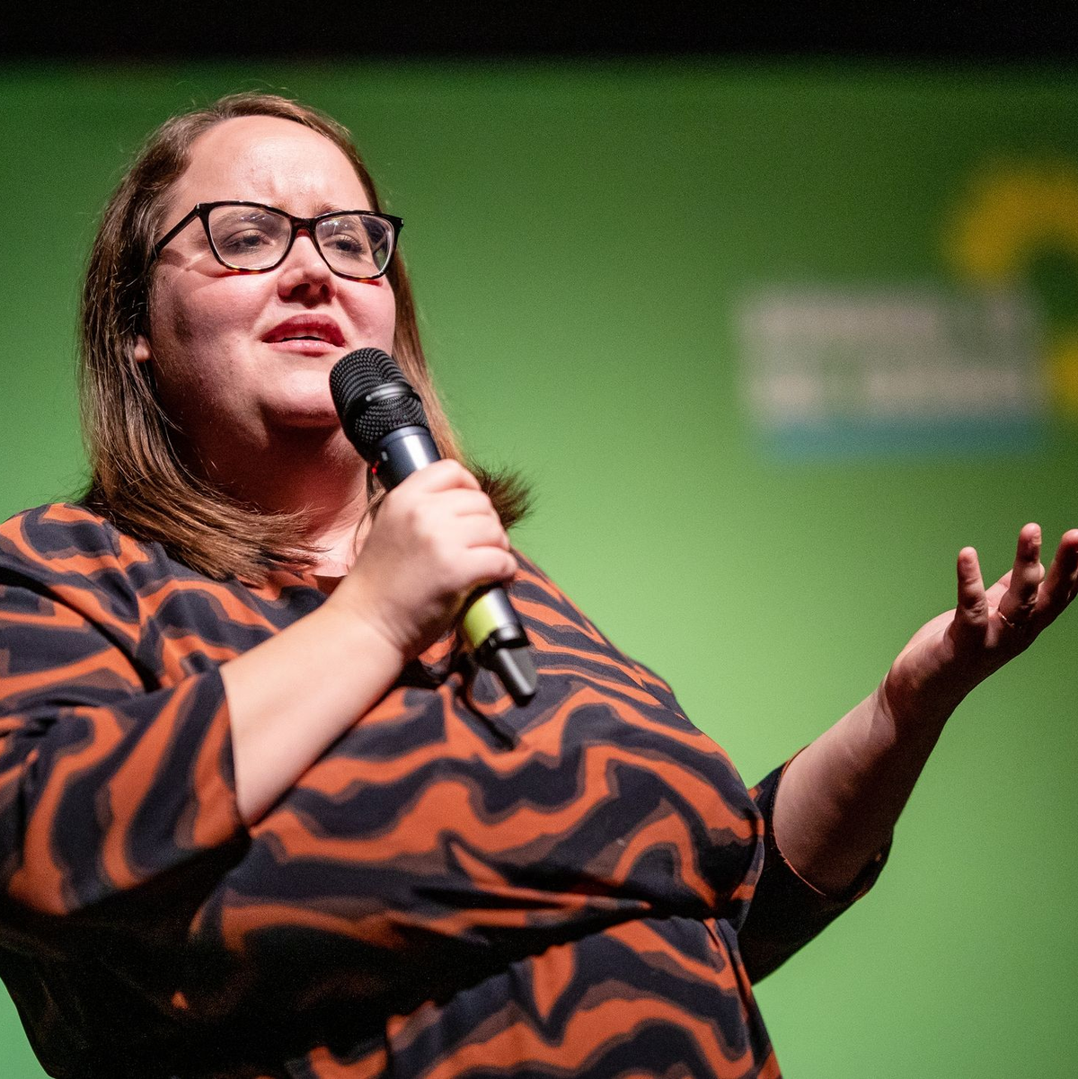 Die Grünen-Bundesvorsitzende Ricarda Lang wurde in Schorndorf beschimpft. - Foto: Christoph Schmidt/dpa