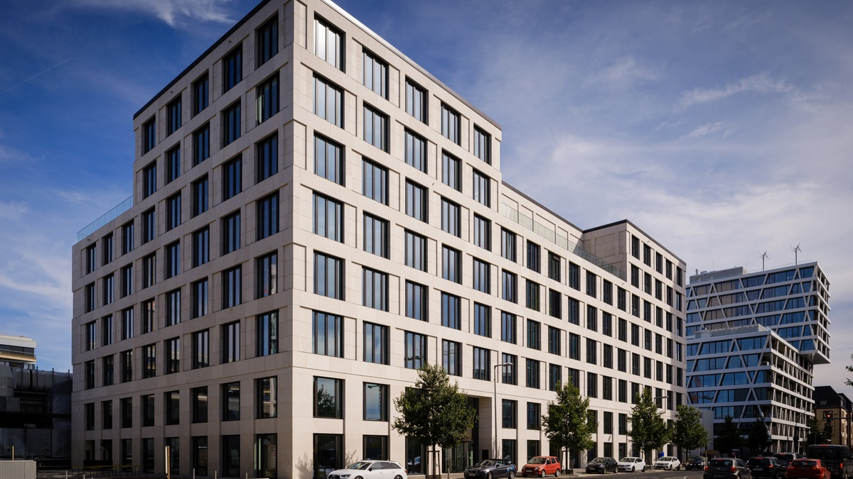 Gesamtvorstand der ABDA fordert Absenkung des Kassenabschlags und Anpassung der Arzneimittelpreisverordnung - Foto: presseportal.de