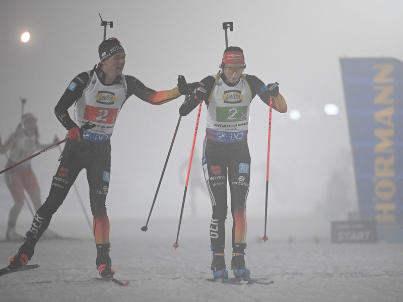 Justus Strelow und Vanessa Voigt verpassten in der Single-Mixed-Staffel das Podest. - Foto: Hendrik Schmidt/dpa