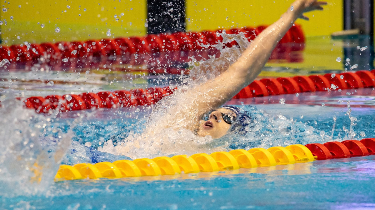 Lukas Märtens ist im WM-Halbfinale über 200 Meter Rücken ausgeschieden. - Foto: Andreas Gora/dpa/Archivbild