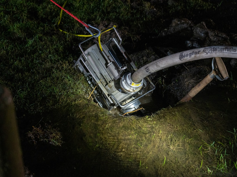 FW Flotwedel: Steigendes Oberflächenwasser erfordert erneut den Einsatz der Feuerwehren in der Samtgemeinde Flotwedel - Foto: presseportal.de
