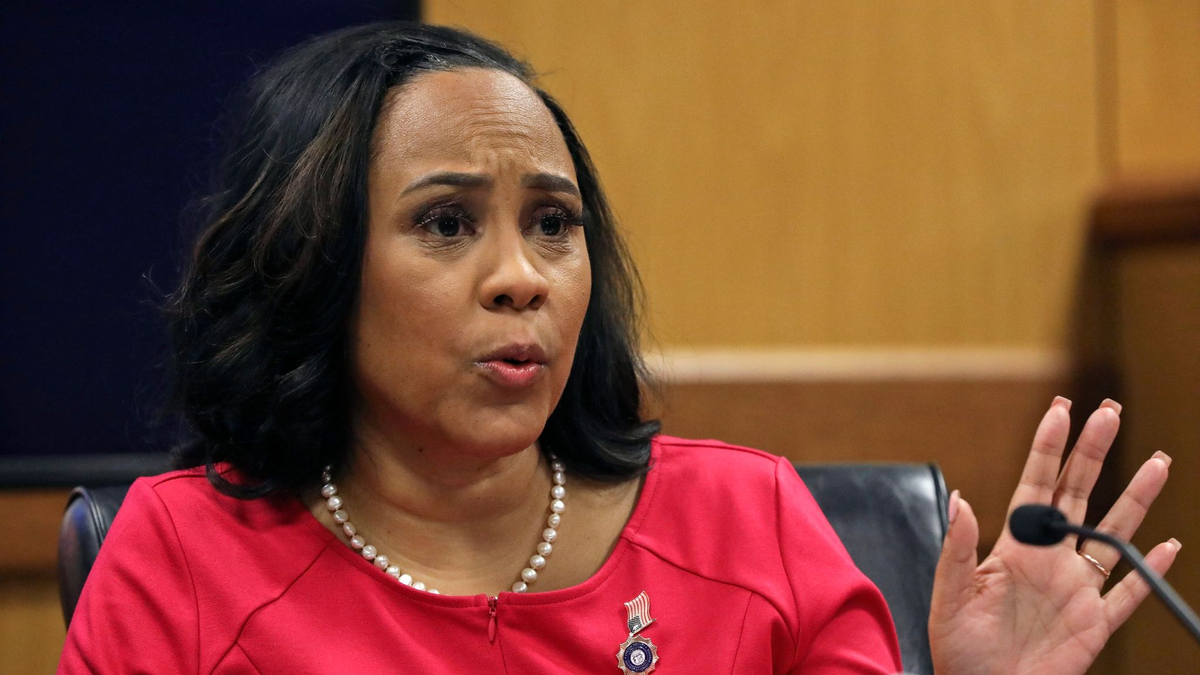 Fani Willis leitet das Verfahren, in dem Trump und weiteren Beschuldigten der Versuch vorgeworfen wird, den Ausgang der Präsidentenwahl 2020 in Georgia umzukehren. - Foto: Alyssa Pointer/Pool Reuters/AP/dpa