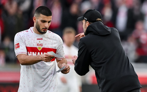 Stuttgarts Trainer Sebastian Hoeneß (r) schwärmt von Torjäger Deniz Undav (l). - Foto: Harry Langer/dpa Stuttgarts Trainer Sebastian Hoeneß (r) schwärmt von Torjäger Deniz Undav (l). - Foto: Harry Langer/dpa