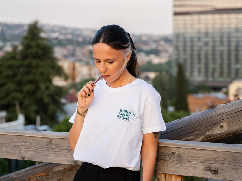 Verbot von Einweg-E-Zigaretten: Ein Rückschritt für Deutschlands Gesundheitspolitk - In Schweden rauchen sechsmal weniger Erwachsene - Foto: presseportal.de