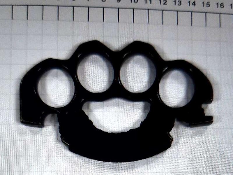 BPOL NRW: Ohne Ticket - Bundespolizei stellt Jugendlichen mit Schlagring - Foto: presseportal.de