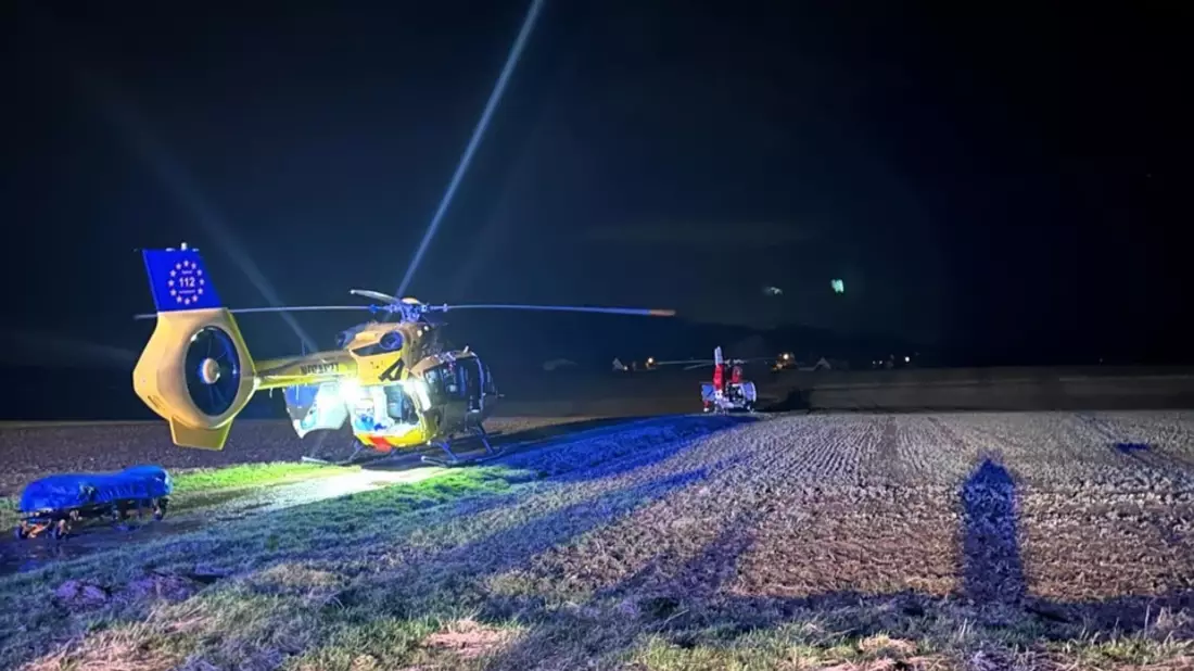 FW-DT: Alleinunfall - 3 Schwerverletzte Personen - Bild: presseportal.de