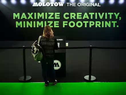 Einzigartig und unkonventionell: MOLOTOW's leere Präsentation auf der Creativeworld bricht alle Regeln! - Foto: presseportal.de