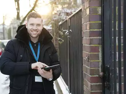 100 Neukunden im Monat mit Door-to-Door - Fabian Durek von der SHRS Consulting GmbH verrät, ob das realistisch ist - Foto: presseportal.de